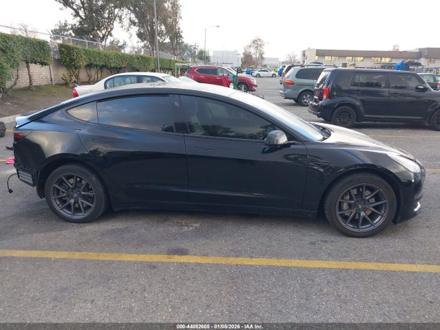 Tesla Model 3 Standard Range Plus Rear-wheel Drive 2021 5YJ3E1EA2MF938613 Image 14