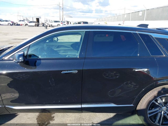 1GYKPNRK8SZ319290 Cadillac Lyriq Luxury 1 Rwd