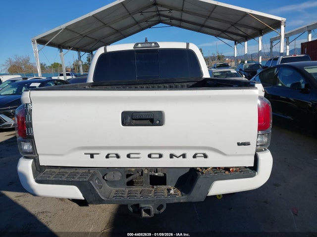 Продаж на аукціоні авто 2017 Toyota Tacoma Trd Sport, vin: 3TMAZ5CN6HM049131, номер лоту: 44082639