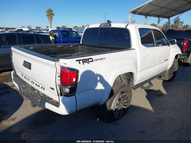 Продаж на аукціоні авто 2017 Toyota Tacoma Trd Sport, vin: 3TMAZ5CN6HM049131, номер лоту: 44082639
