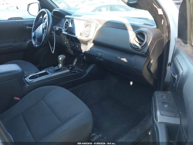 Продаж на аукціоні авто 2017 Toyota Tacoma Trd Sport, vin: 3TMAZ5CN6HM049131, номер лоту: 44082639