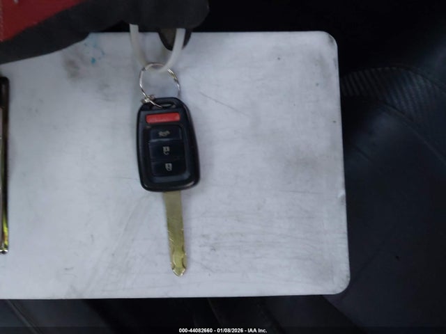 44082660 :رقم المزاد ، 2HGFC2F58HH551429 vin ، 2017 Honda Civic Lx مزاد بيع