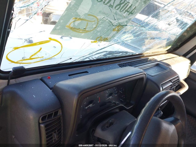 1999 Jeep Wrangler Sport მანქანა იყიდება აუქციონზე, vin: 1J4FY19S3XP476221, აუქციონის ნომერი: 44082687