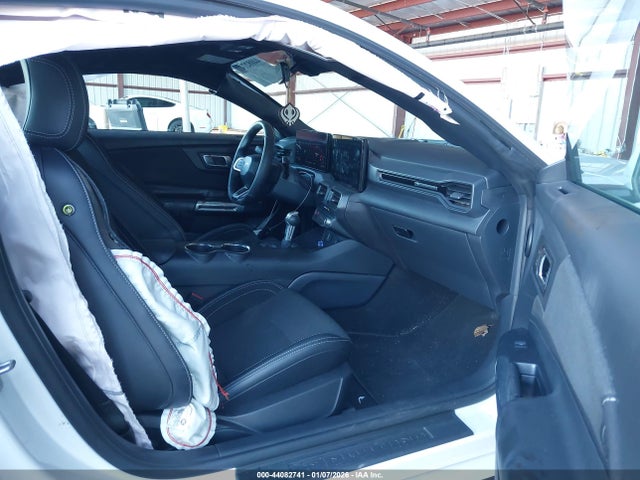 Ford Mustang Ecoboost Fastback 2025 1FA6P8TH7S5104230 Image 5
