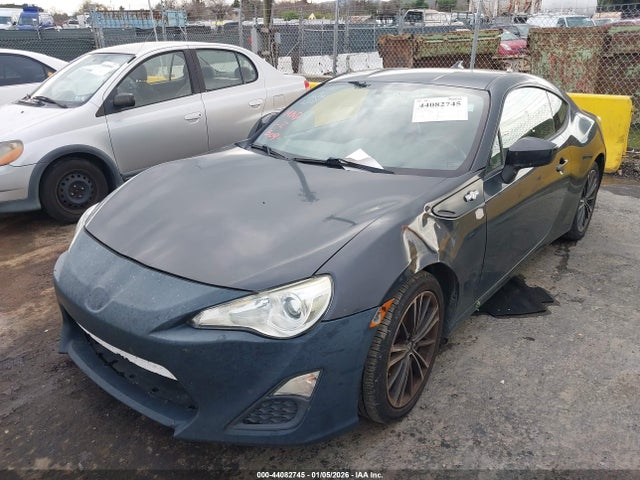 JF1ZNAA1XG8708585 Scion FR-S