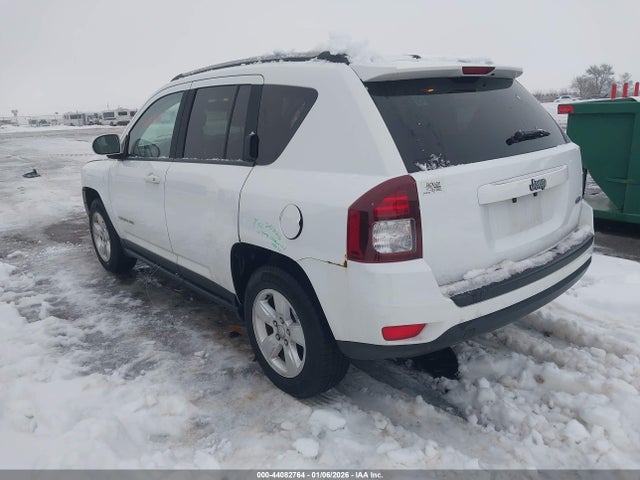 Jeep Compass Latitude 2016 1C4NJCEA9GD619897 Image 3