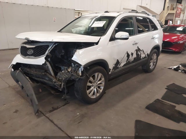 2011 KIA SORENTO 5XYKTDA2XBG113202 Photo 1