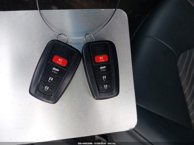 4T1B11HK2JU625667 Toyota CAMRY SE