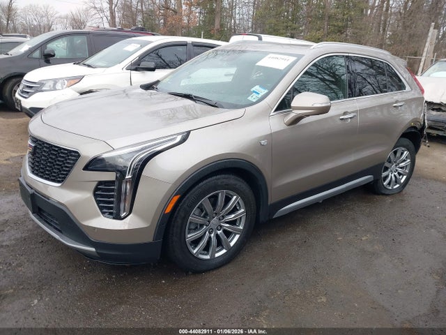 2022 CADILLAC XT4 1GYFZDR4XNF145297 Photo 1