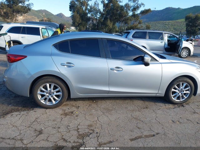 3MZBN1U7XHM122233 Mazda Mazda3 Sport