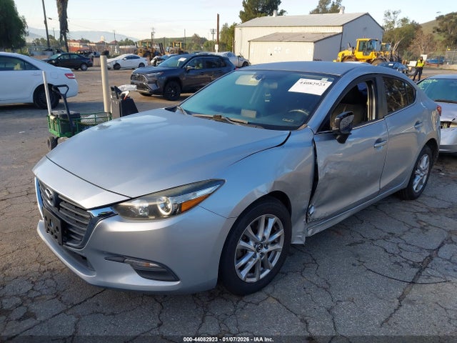 3MZBN1U7XHM122233 Mazda Mazda3 Sport