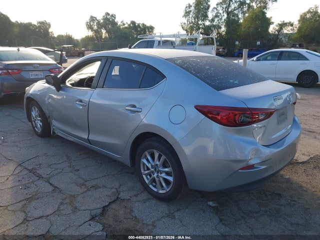 3MZBN1U7XHM122233 Mazda Mazda3 Sport