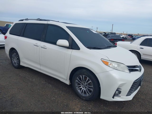 2018 TOYOTA SIENNA 5TDYZ3DC3JS964850