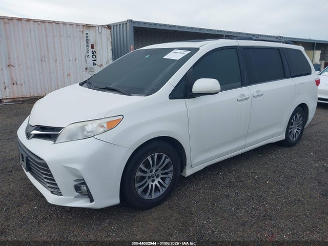 2018 TOYOTA SIENNA 5TDYZ3DC3JS964850 Photo 1