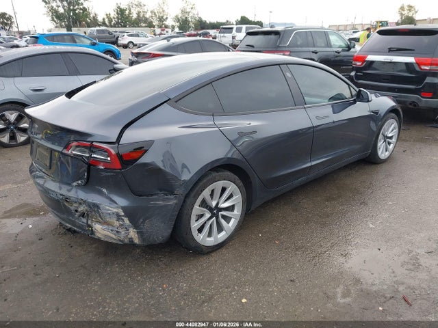 2023 TESLA MODEL 3 5YJ3E1EA5PF647334 Photo 3