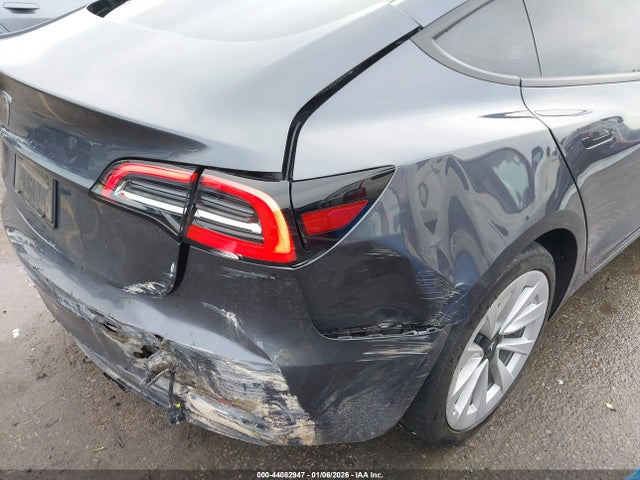 2023 TESLA MODEL 3 5YJ3E1EA5PF647334 Photo 5