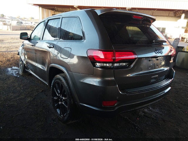 1C4RJEAG5JC228105 Jeep Grand Cherokee Altitude 4x2