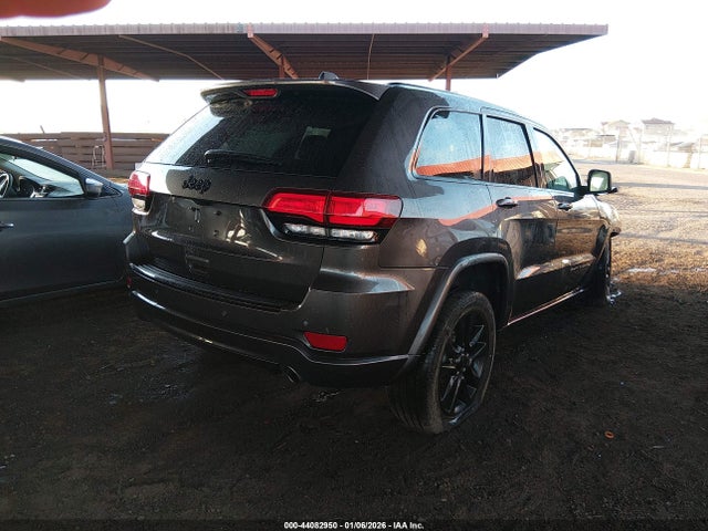 1C4RJEAG5JC228105 Jeep Grand Cherokee Altitude 4x2