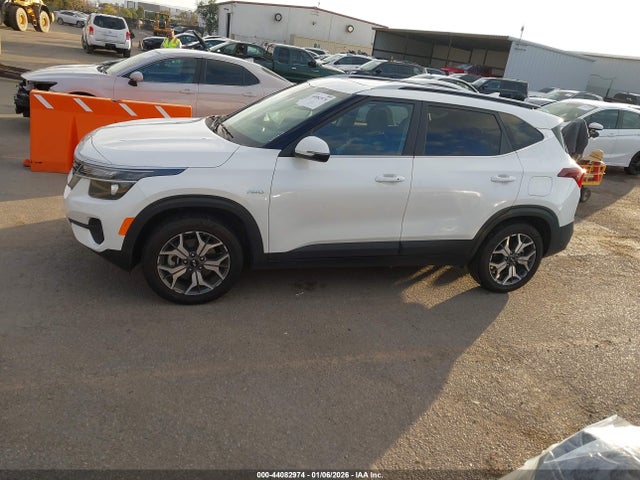 KIA SELTOS EX 2021 KNDERCAA2M7191101 Image 14
