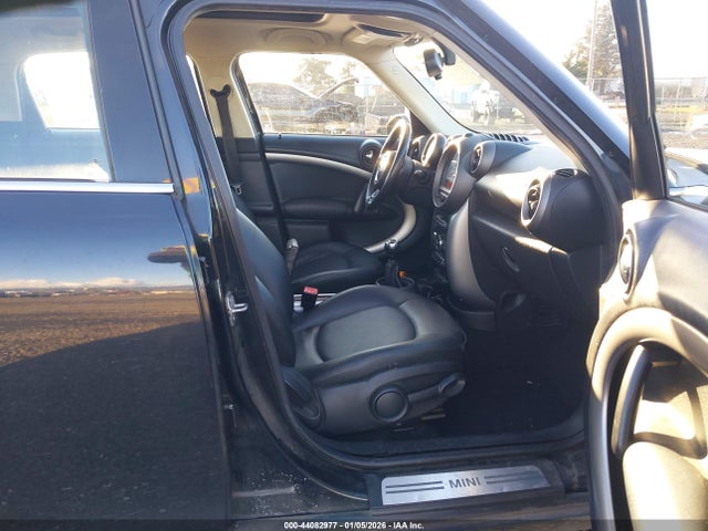 2011 MINI COOPER COUNTRYMAN WMWZB3C5XBWM29251 Photo 4