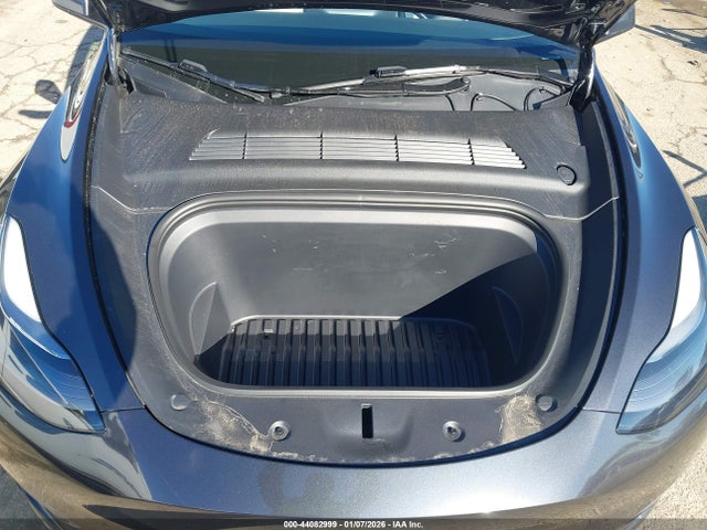2024 TESLA MODEL Y 7SAYGDEE4RF079376 Photo 9