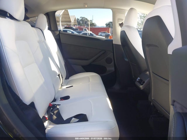 2024 TESLA MODEL Y 7SAYGDEE4RF079376 Photo 7