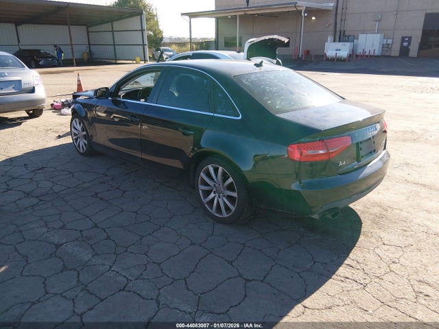 2013 AUDI A4 WAUEFAFL4DA132249 Photo 2