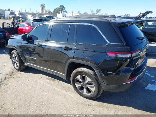 2023 JEEP GRAND CHEROKEE 4XE 1C4RJYB63PC624033 Photo 2
