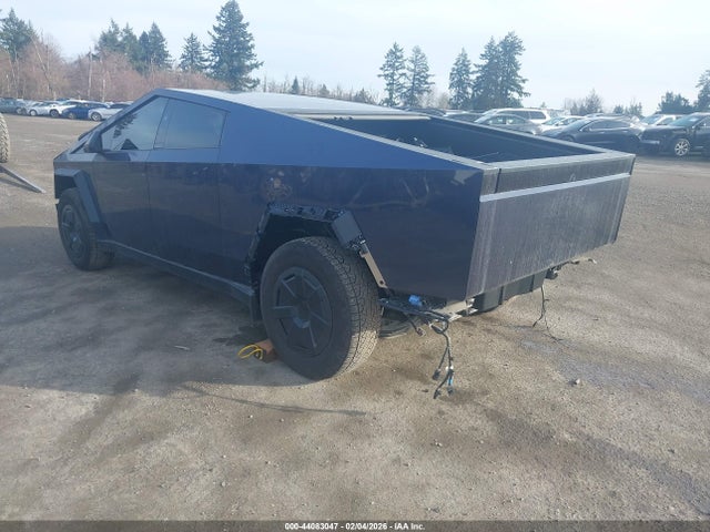 2025 TESLA CYBERTRUCK 7G2CEHED9SA073343 Photo 2