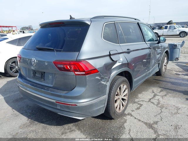44083062 :رقم المزاد ، 3VV3B7AX9JM065022 vin ، 2018 Volkswagen Tiguan 2.0t Se/2.0t Sel مزاد بيع