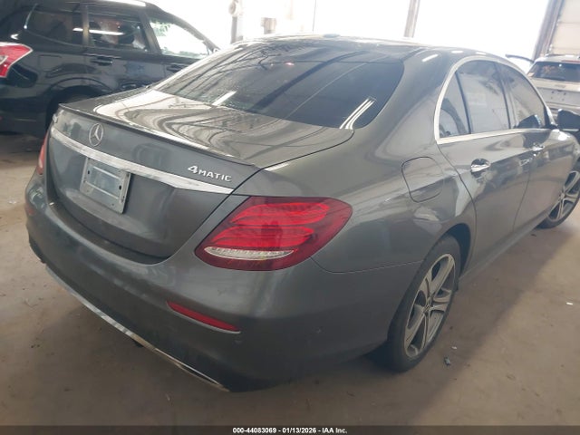 44083069 :رقم المزاد ، WDDZF4KB1HA102012 vin ، 2017 Mercedes-benz E 300 4matic مزاد بيع