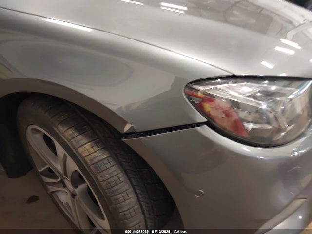 44083069 :رقم المزاد ، WDDZF4KB1HA102012 vin ، 2017 Mercedes-benz E 300 4matic مزاد بيع