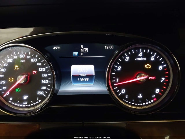 44083069 :رقم المزاد ، WDDZF4KB1HA102012 vin ، 2017 Mercedes-benz E 300 4matic مزاد بيع