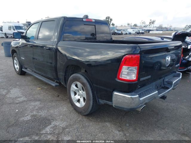 2021 RAM 1500 1C6SRFFT3MN643641 Photo 2