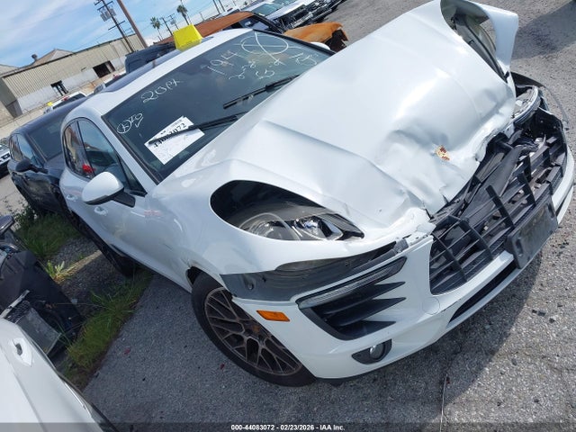 2018 PORSCHE MACAN WP1AA2A55JLB14100