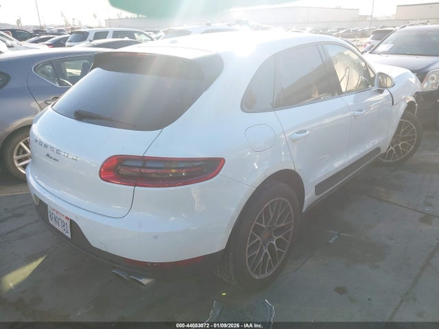 2018 PORSCHE MACAN WP1AA2A55JLB14100 Photo 3