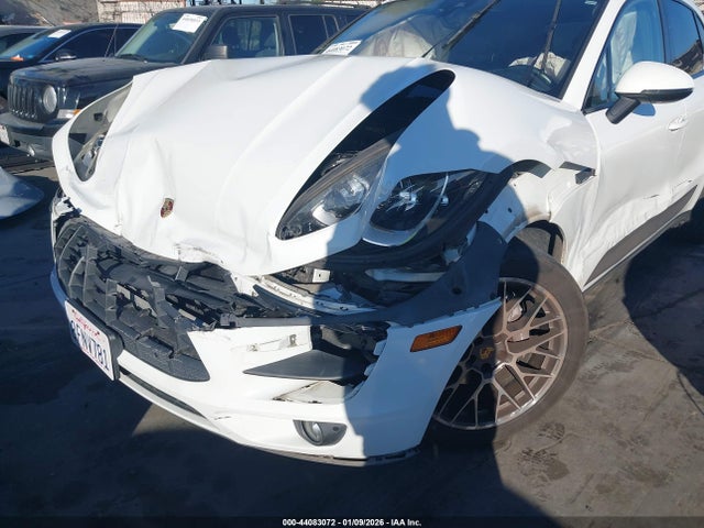 2018 PORSCHE MACAN WP1AA2A55JLB14100 Photo 5