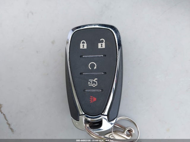 1G1ZD5STXJF130083 Chevrolet MALIBU LT