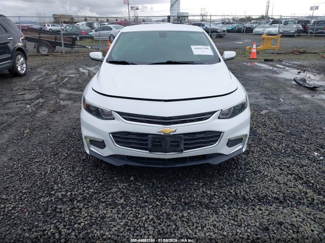 1G1ZD5STXJF130083 Chevrolet MALIBU LT