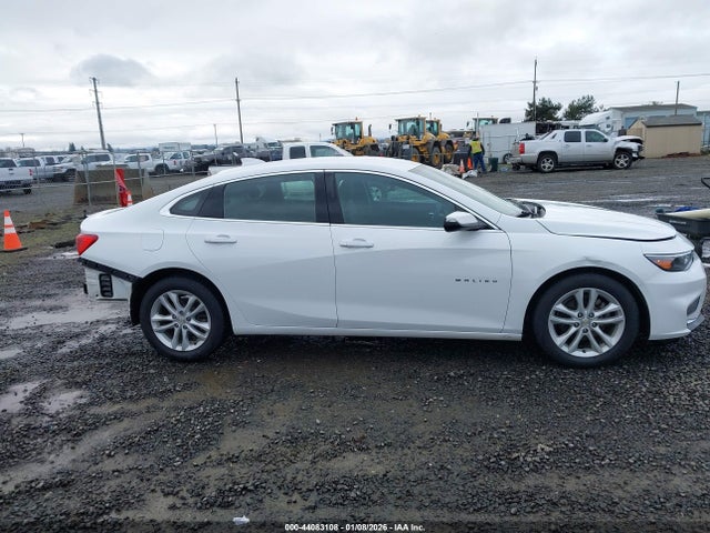 1G1ZD5STXJF130083 Chevrolet MALIBU LT