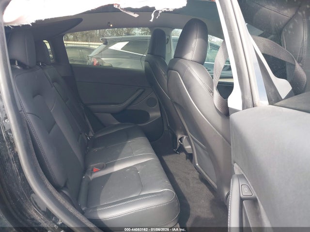 Продажа на аукционе авто 2023 Tesla Model Y Awd/long Range Dual Motor All-wheel Drive, vin: 7SAYGDEE5PA088212, номер лота: 44083162