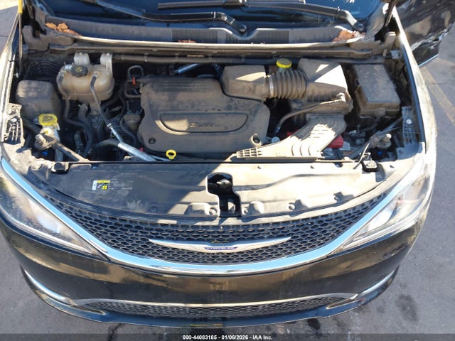 2019 Chrysler Pacifica Limited მანქანა იყიდება აუქციონზე, vin: 2C4RC1GG2KR731528, აუქციონის ნომერი: 44083185