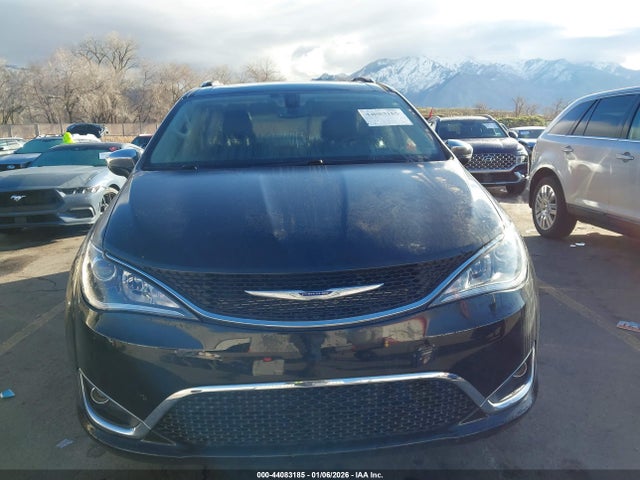2019 Chrysler Pacifica Limited მანქანა იყიდება აუქციონზე, vin: 2C4RC1GG2KR731528, აუქციონის ნომერი: 44083185