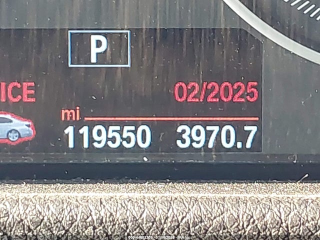 44083209 :رقم المزاد ، WBA8E5G57JNV02766 vin ، 2018 Bmw 320 مزاد بيع