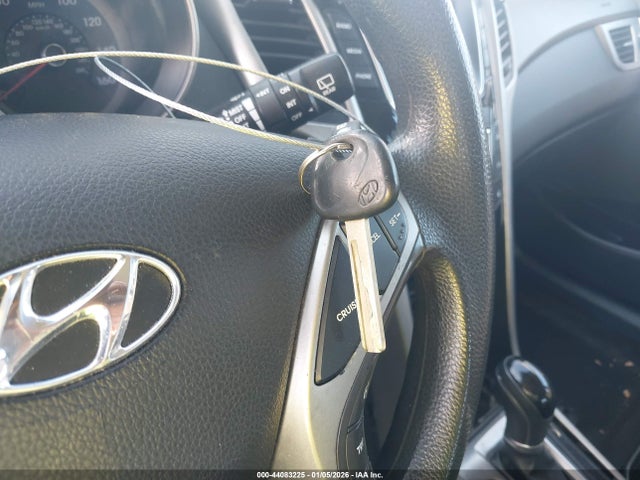 Hyundai ELANTRA GT 2016 KMHD35LH2GU268151 Image 11