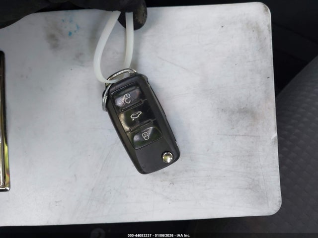 3VW1K7AJ1FM345118 Volkswagen Jetta 2.0l S