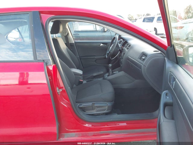 3VW1K7AJ1FM345118 Volkswagen Jetta 2.0l S