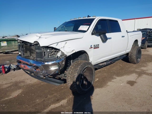 3C6UR5ML2JG366684 RAM 2500 Big Horn 4x4 6&#039;4 Box