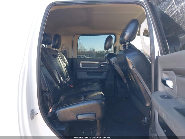 3C6UR5ML2JG366684 RAM 2500 Big Horn 4x4 6&#039;4 Box