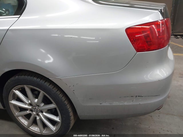 Продаж на аукціоні авто 2013 Volkswagen Jetta 2.5l Se, vin: 3VWBX7AJ9DM399978, номер лоту: 44083265